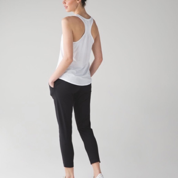 White Lululemon tank top - Picture 2 of 6